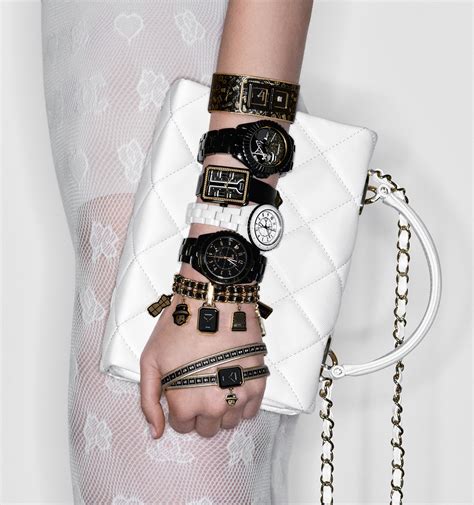 pendientes coco chanel|COUTURE O’CLOCK WATCH CAPSULE COLLECTION .